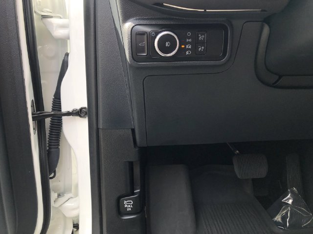 Used 2025 Ford Explorer Platinum RWD image 18