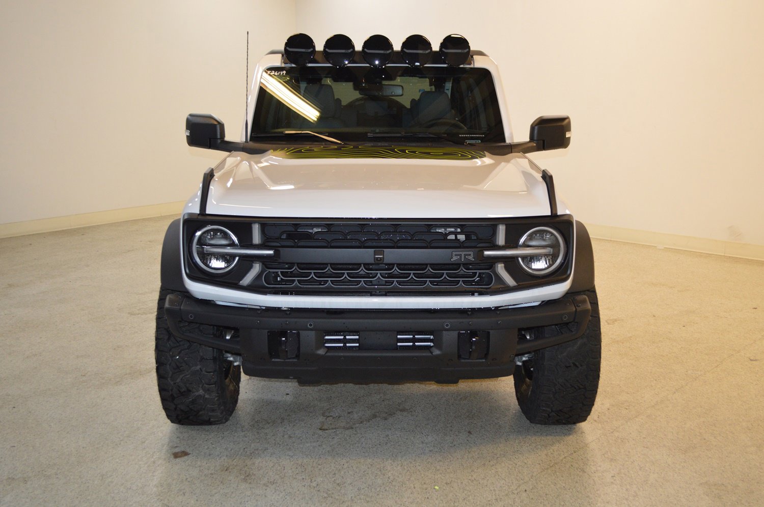 New 2025 Ford Bronco Badlands image 8