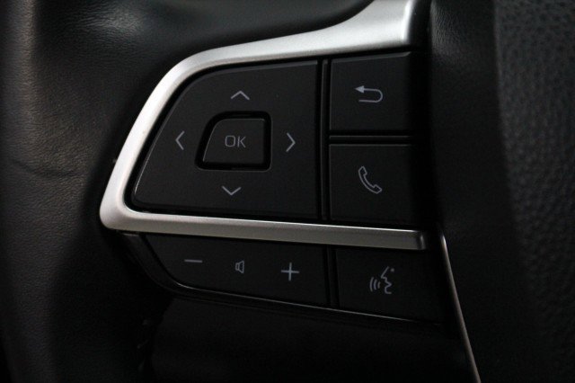 Used 2022 Toyota Highlander XLE image 11