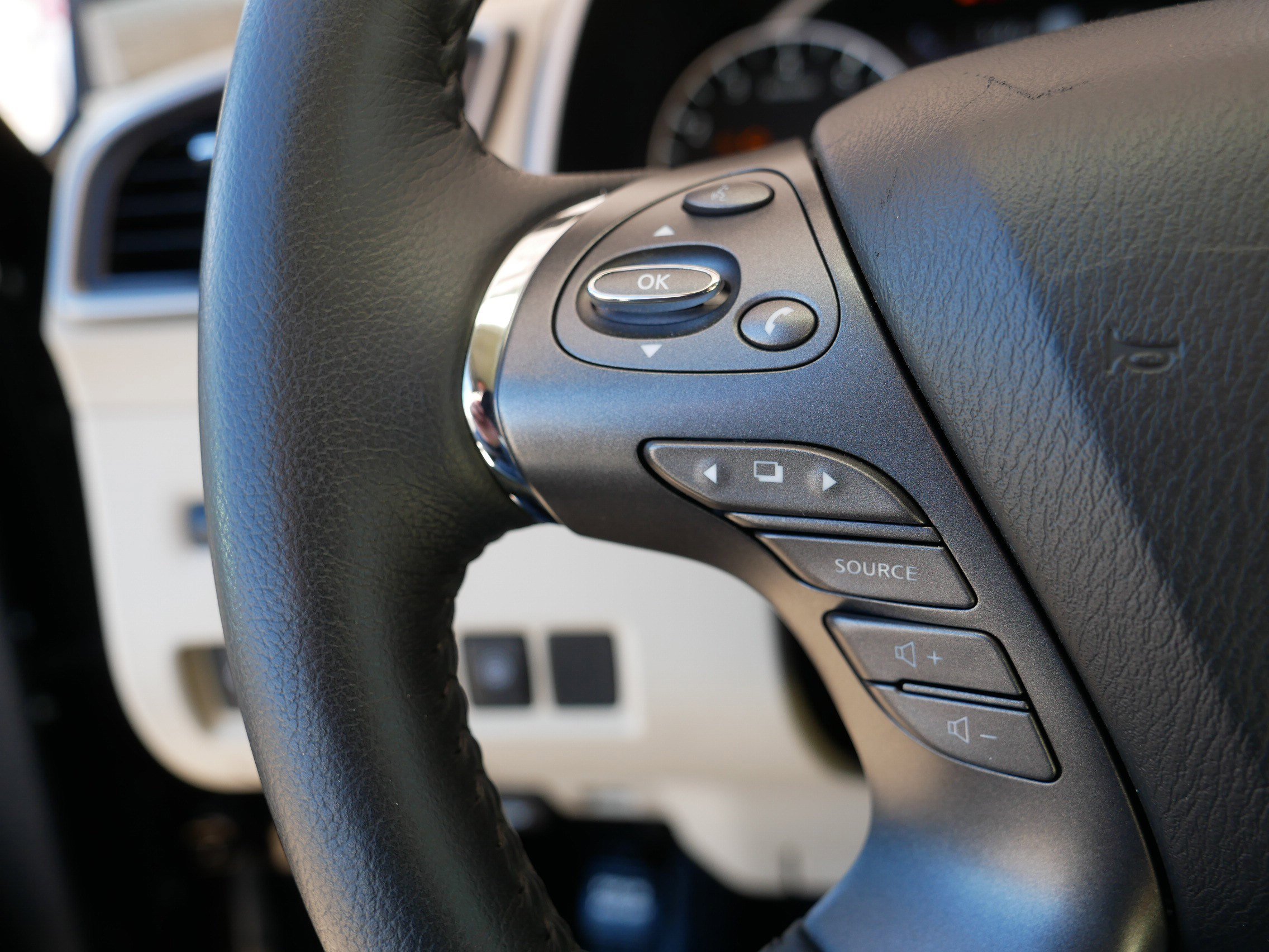 Certified 2023 Nissan Murano SL w/ Cargo Package image 28