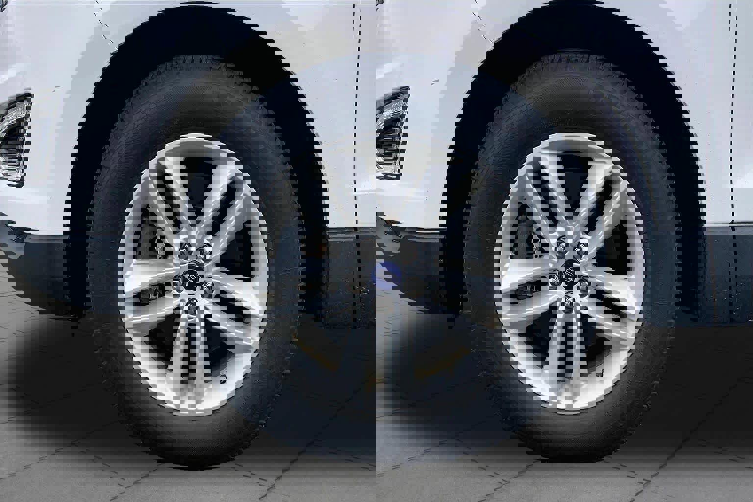 Used 2017 Ford Edge SEL w/ Equipment Group 201A image 11