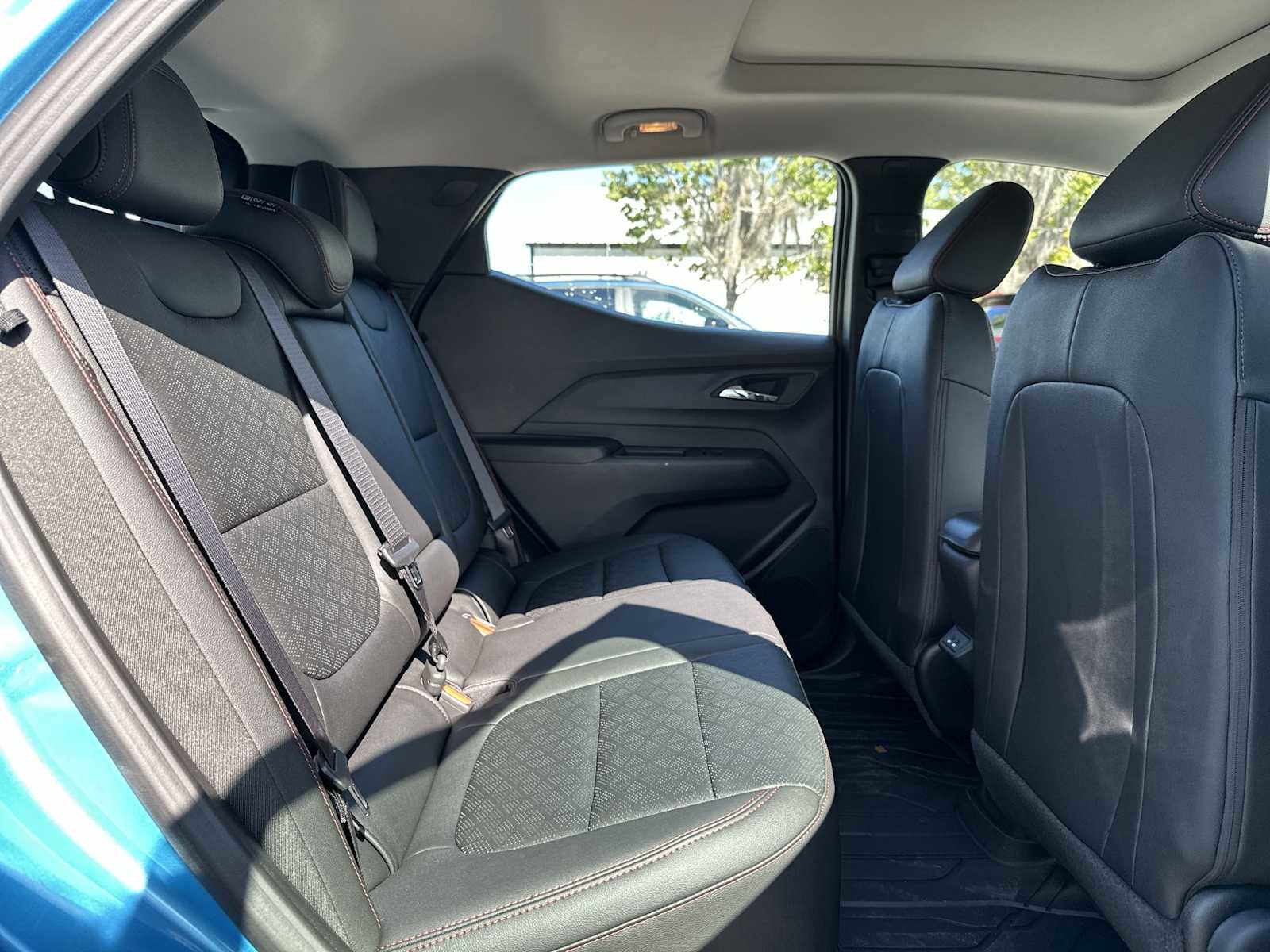 New 2027 Chevrolet Bolt RS w/ Technology Package FWD image 17