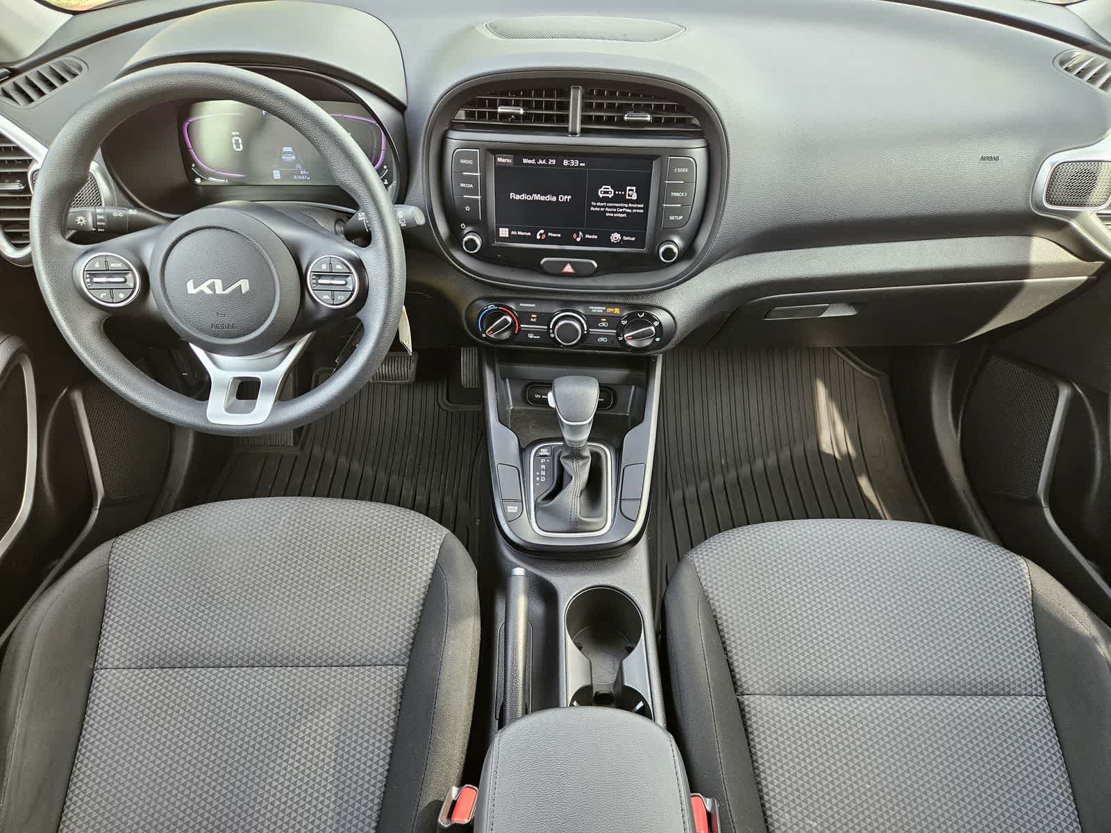 Used 2023 Kia Soul LX w/ Option Group 015 FWD image 21