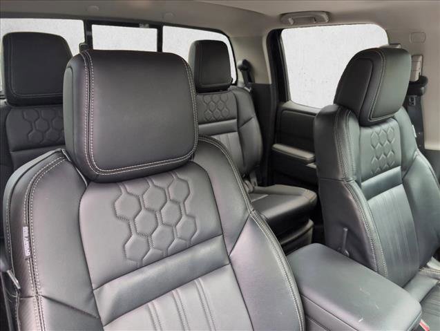 Used 2024 Nissan Frontier SL w/ Technology Package AWD/4WD image 24