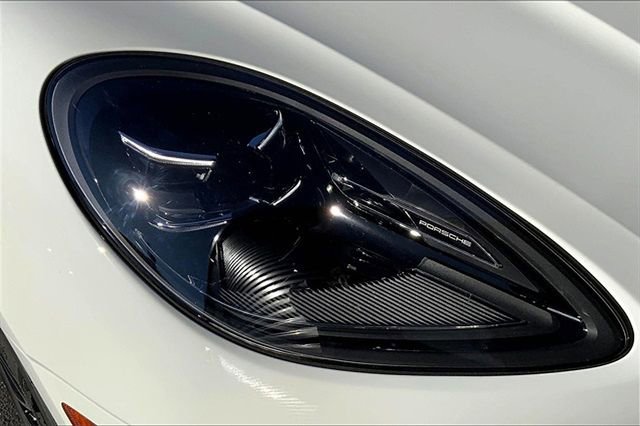 Certified 2026 Porsche Macan AWD/4WD image 18