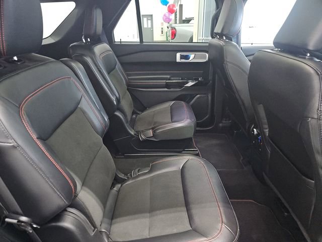 Used 2023 Ford Explorer ST-Line w/ Class IV Trailer Tow Package AWD/4WD image 33