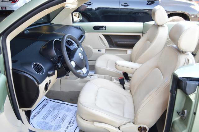 Used 2008 Volkswagen Beetle S image 35