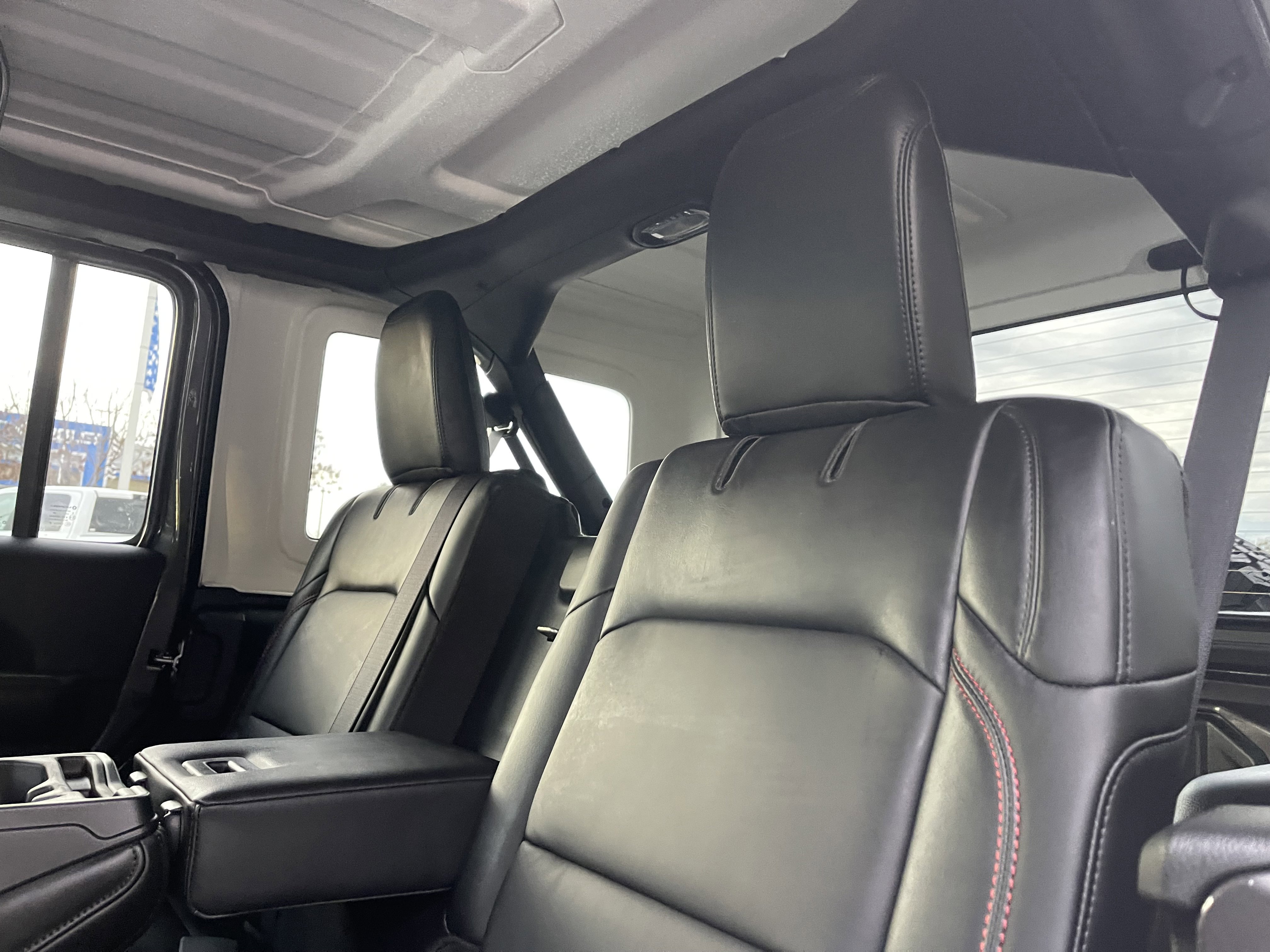 New 2026 Jeep Wrangler Unlimited Rubicon w/ Technology Group image 15