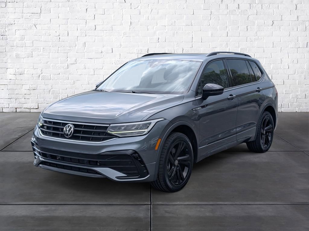 Used 2023 Volkswagen Tiguan SE R-Line FWD image 4