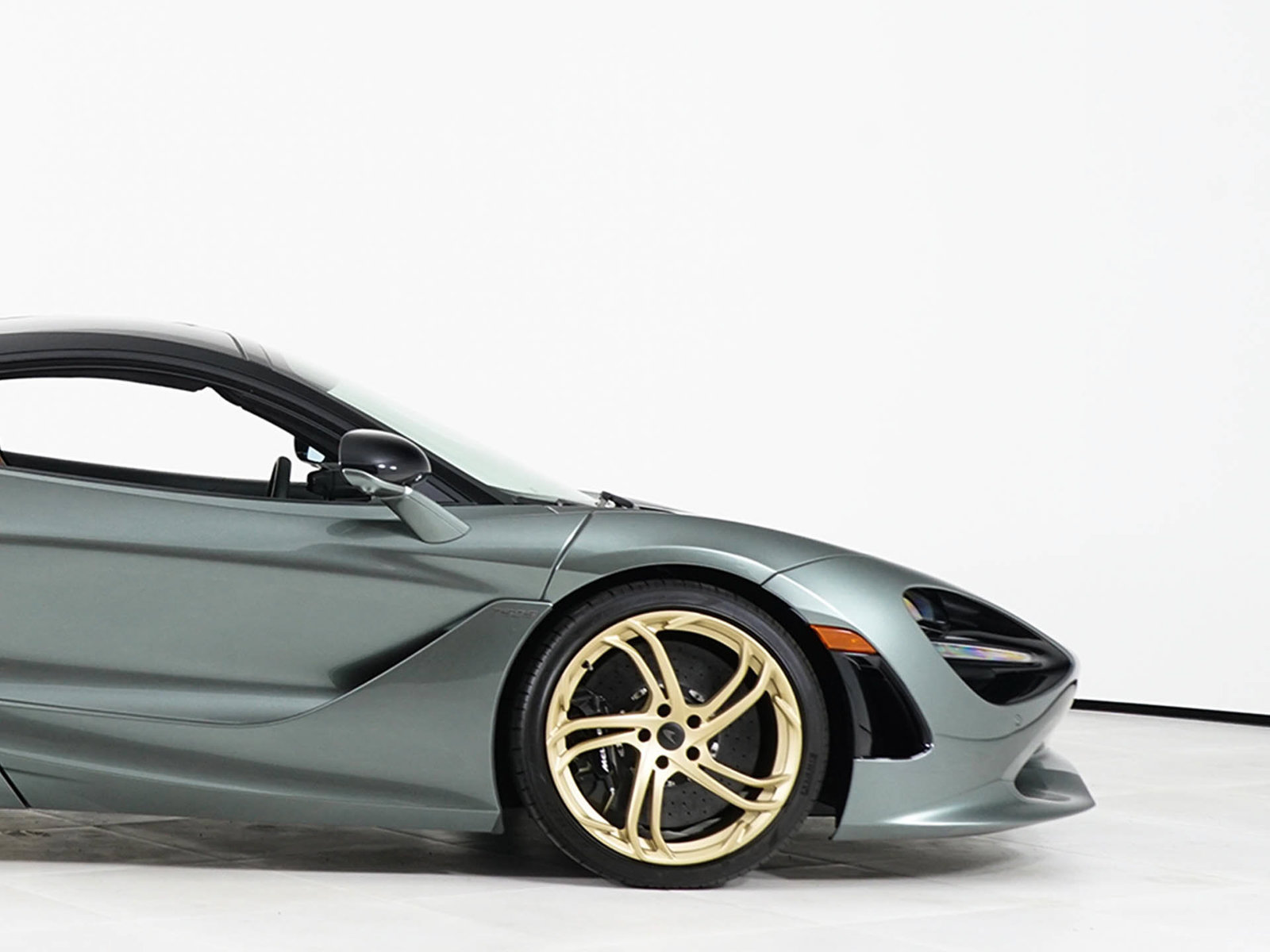 Used 2026 McLaren 750S RWD image 15