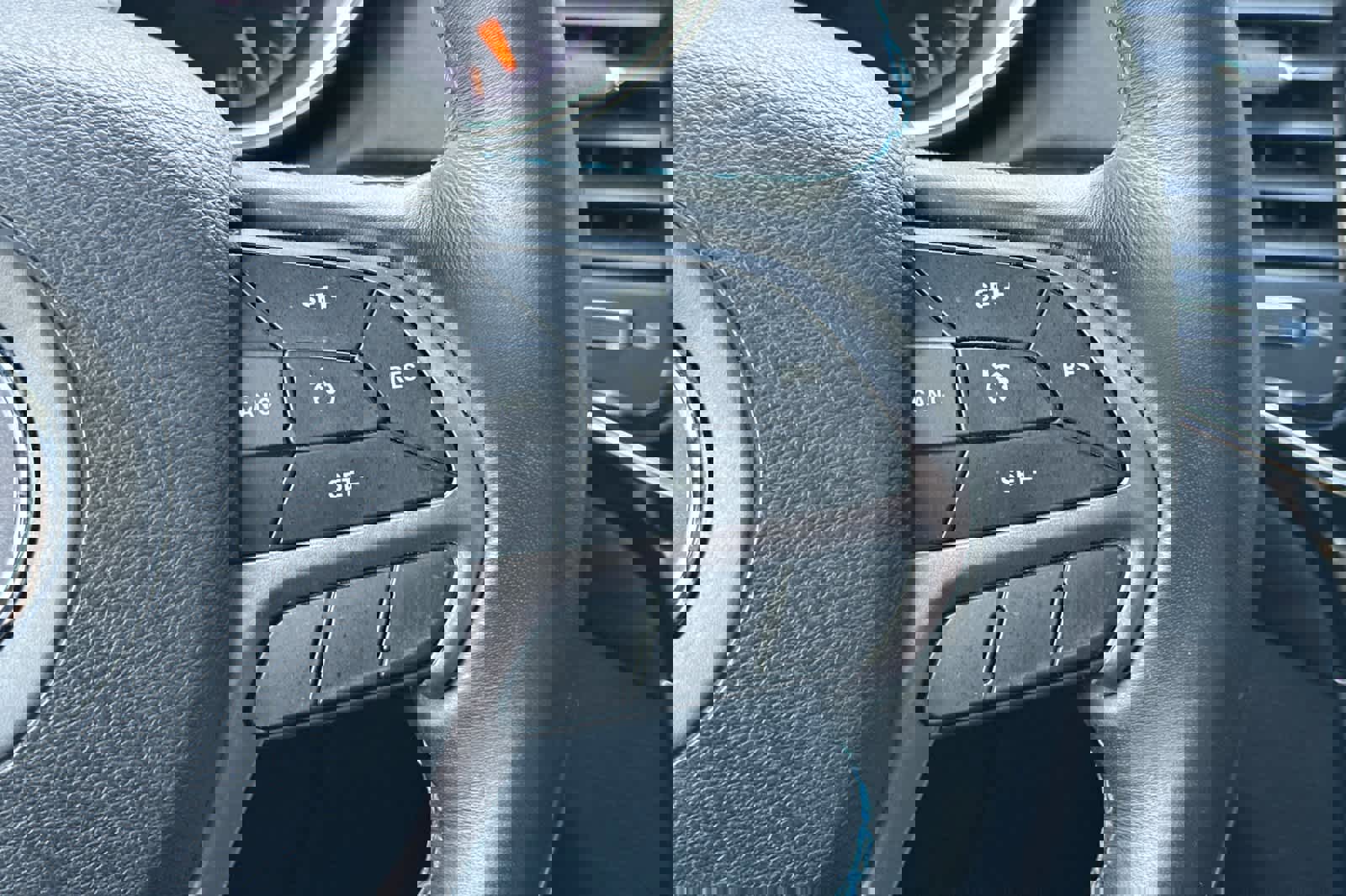 Used 2019 Jeep Grand Cherokee Laredo image 27