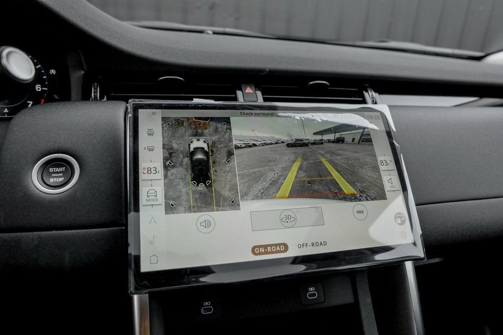 Used 2025 Land Rover Discovery Sport S image 14