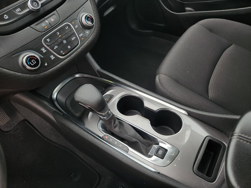 Used 2025 Chevrolet Malibu LT image 21