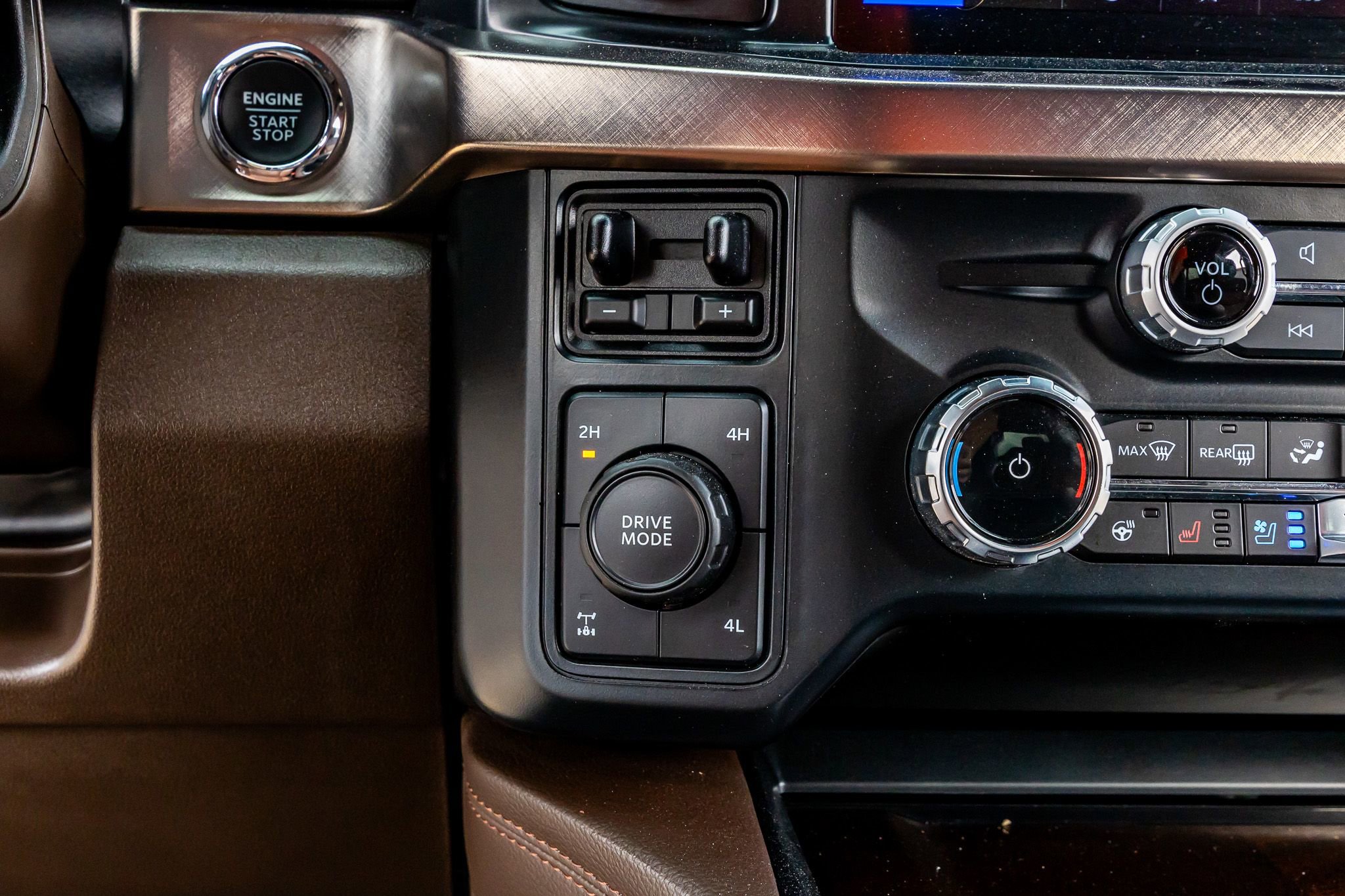 Used 2023 Ford F350 King Ranch w/ Chrome Package image 22