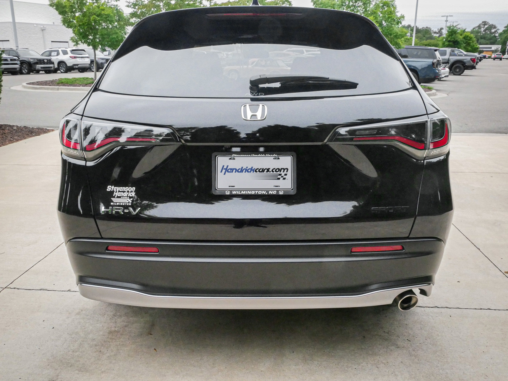 Used 2025 Honda HR-V Sport image 9