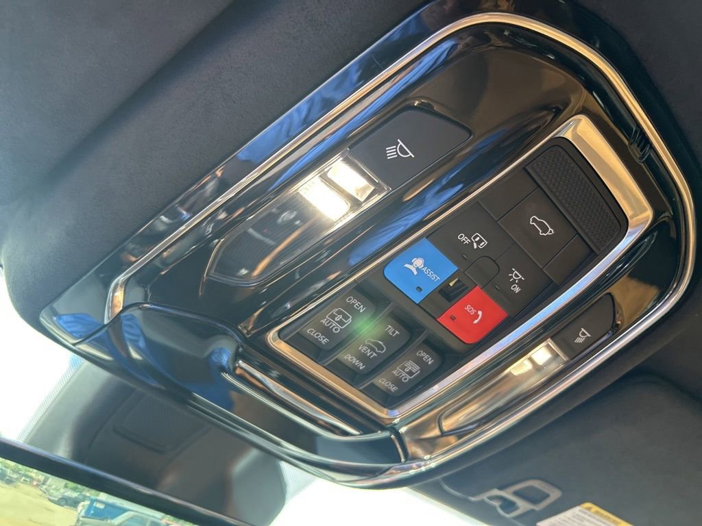 Used 2021 Jeep Grand Cherokee L Summit AWD/4WD image 45