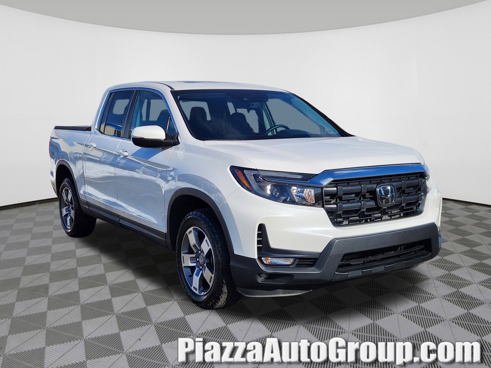 Certified 2024 Honda Ridgeline RTL image 1