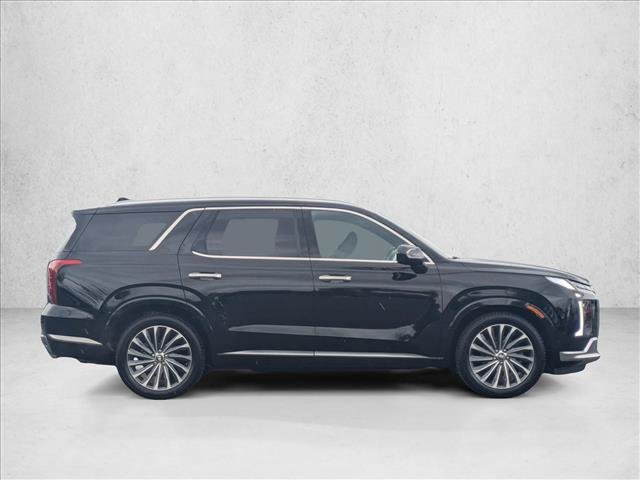 Used 2023 Hyundai Palisade Calligraphy w/ Cargo Package AWD/4WD image 4