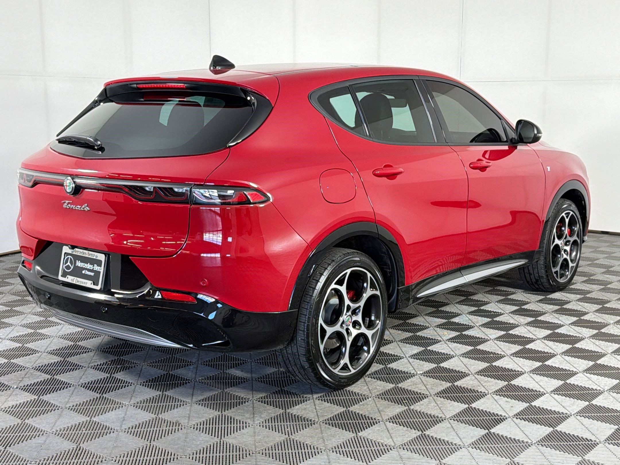 Used 2024 Alfa Romeo Tonale Ti AWD/4WD image 9