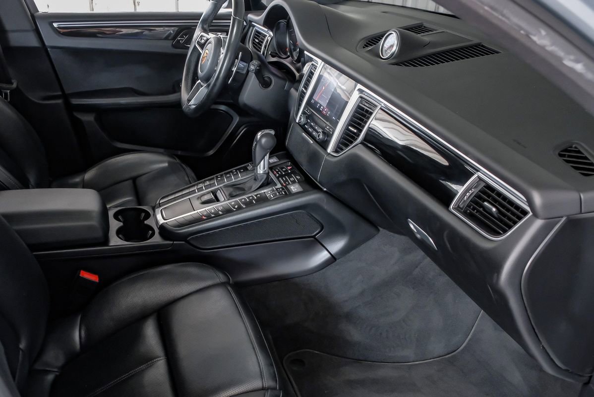 Used 2018 Porsche Macan Sport Edition image 12