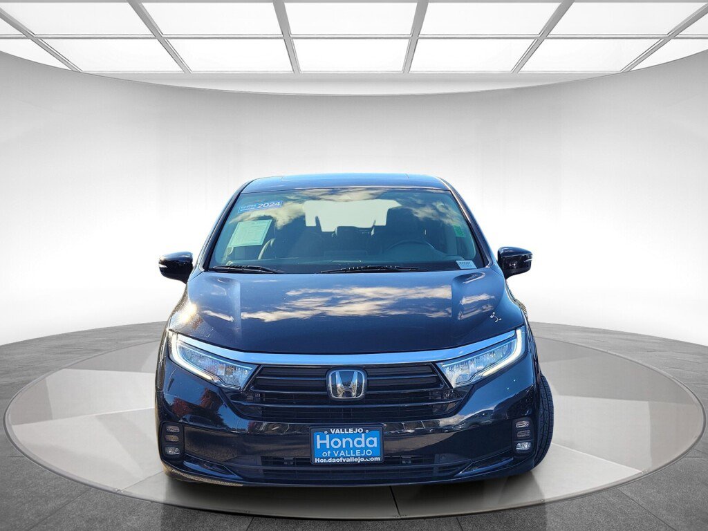 Certified 2024 Honda Odyssey EX-L image 2