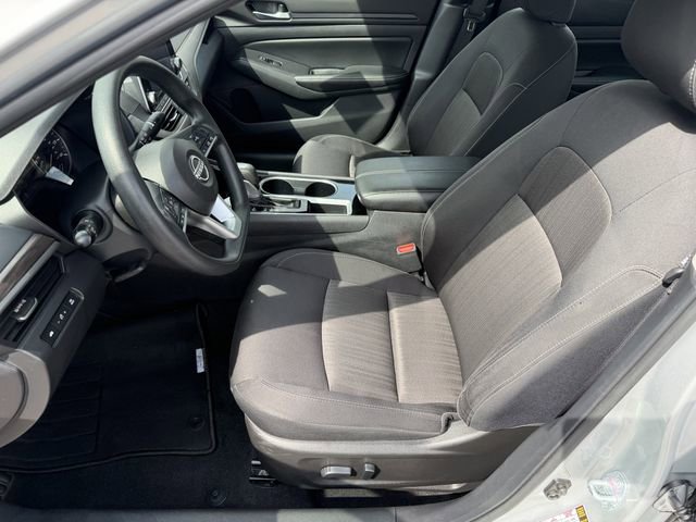 Used 2024 Nissan Altima 2.5 SV image 19