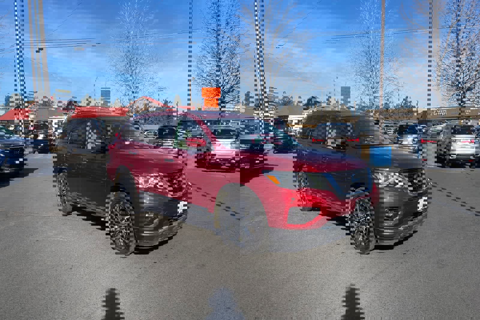 Used 2017 Nissan Pathfinder Platinum image 9