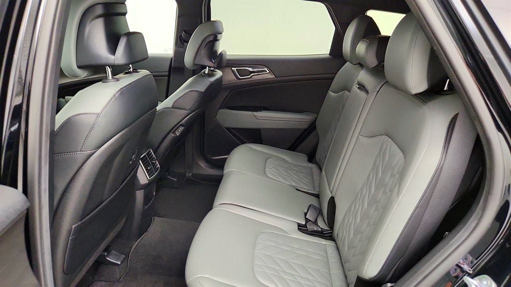 Used 2023 Kia Sportage X-Line w/ X-Line Premium Package AWD/4WD image 21