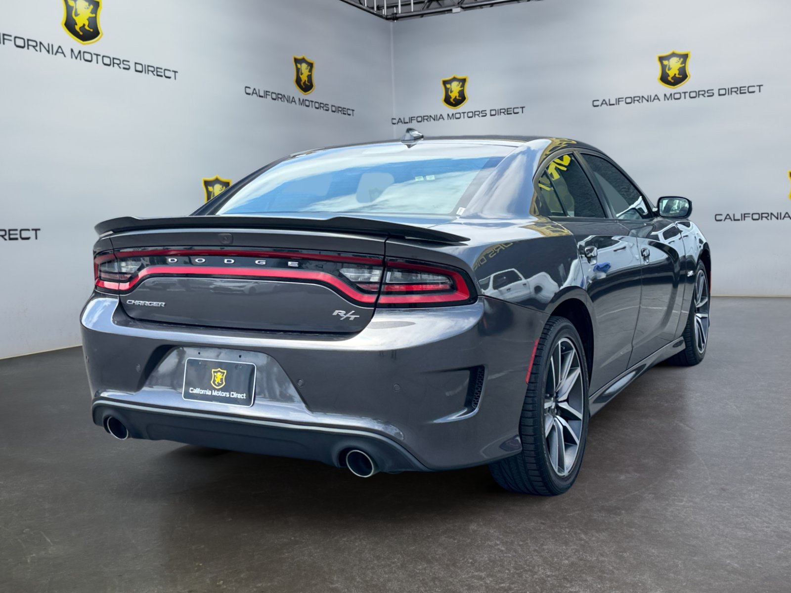 Used 2023 Dodge Charger R/T RWD image 5