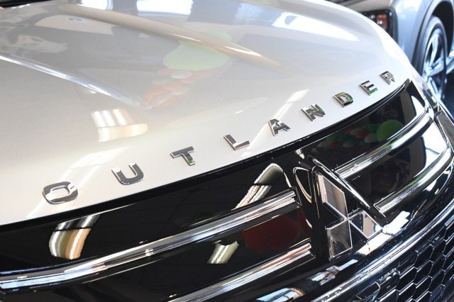 New 2026 Mitsubishi Outlander ES AWD/4WD image 7