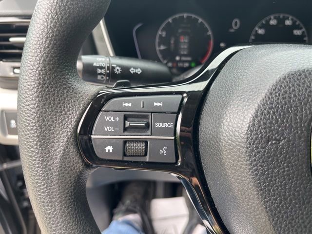 Used 2023 Honda Pilot LX image 27