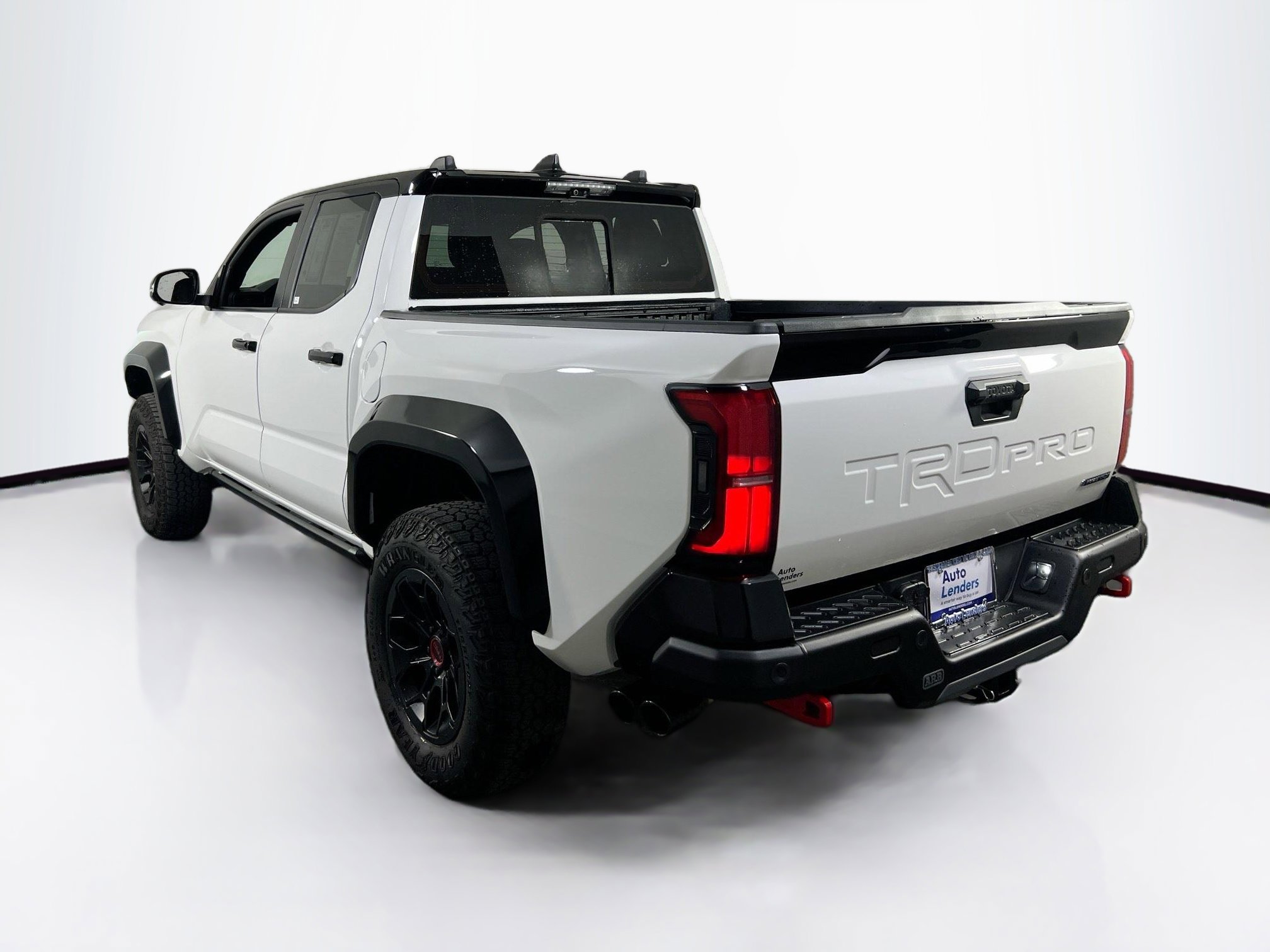 Used 2025 Toyota Tacoma TRD Pro w/ Tow Tech Package AWD/4WD image 7