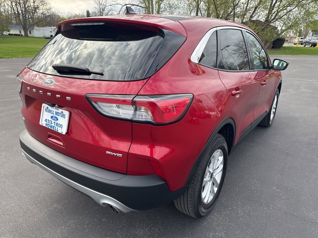 Used 2022 Ford Escape SE w/ Cold Weather Package AWD/4WD image 8