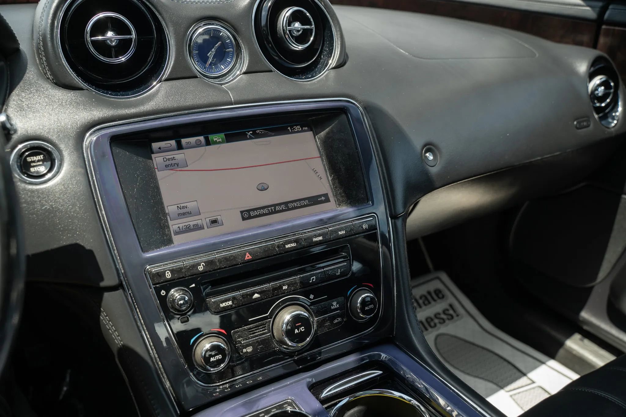 Used 2013 Jaguar XJ AWD image 24