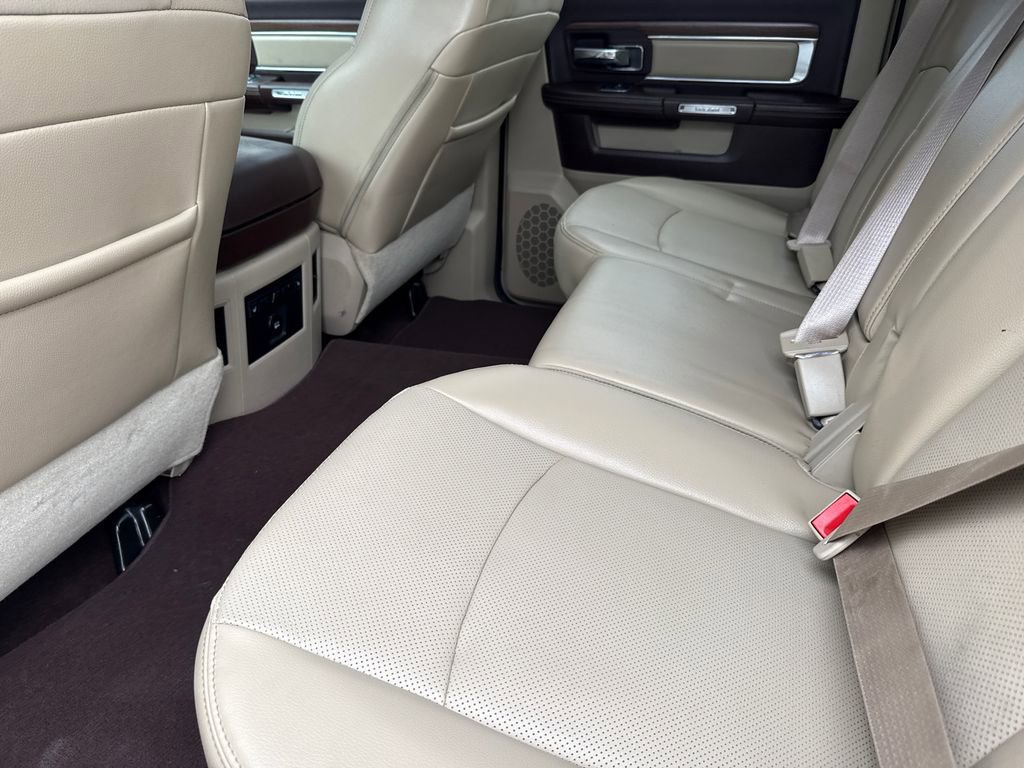 Used 2014 RAM 1500 Laramie w/ Convenience Group AWD/4WD image 17