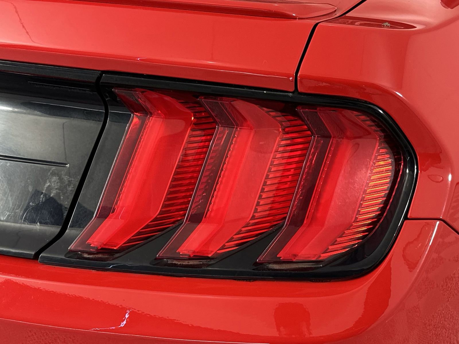 Used 2018 Ford Mustang Premium image 25