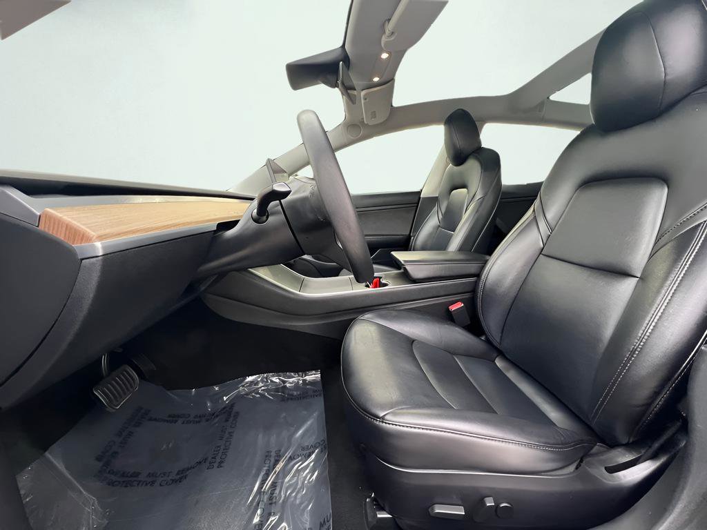 Used 2020 Tesla Model 3 Standard Range RWD image 14