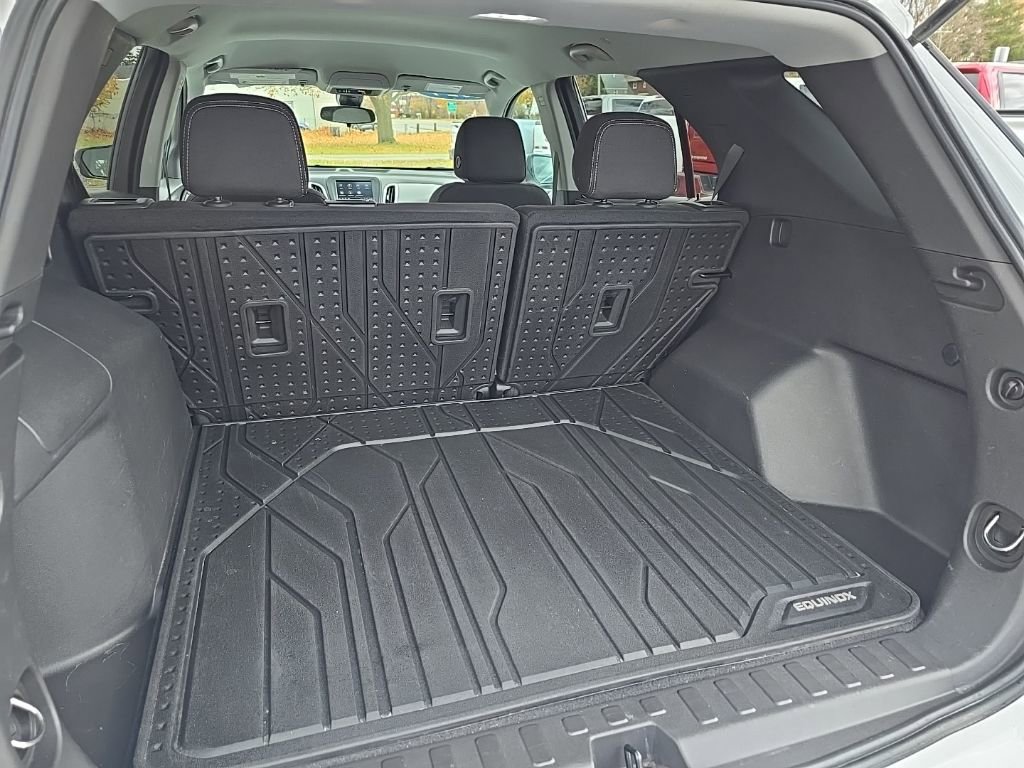 Used 2024 Chevrolet Equinox LS w/ LS Convenience Package image 26