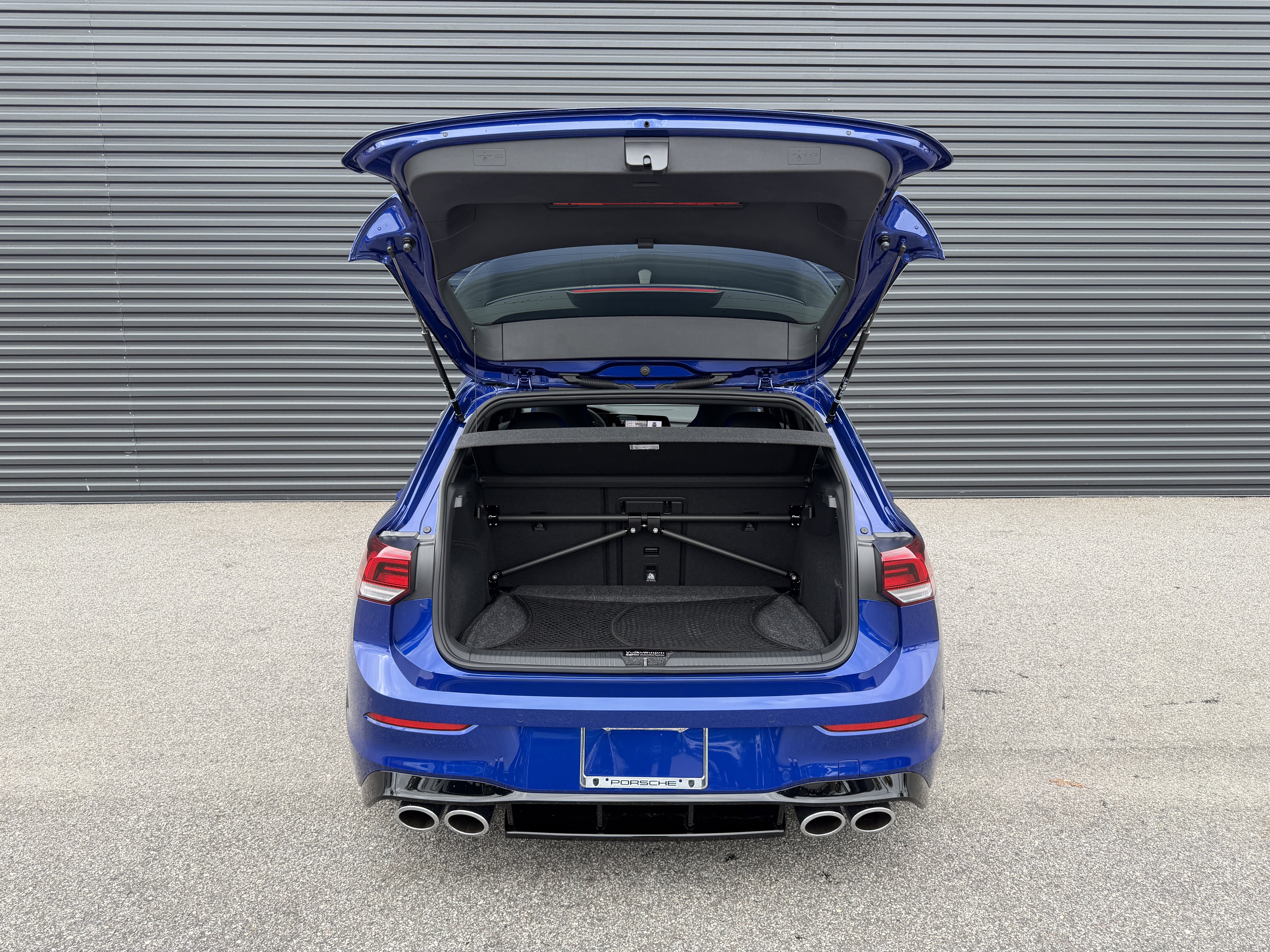 Used 2024 Volkswagen Golf R image 11