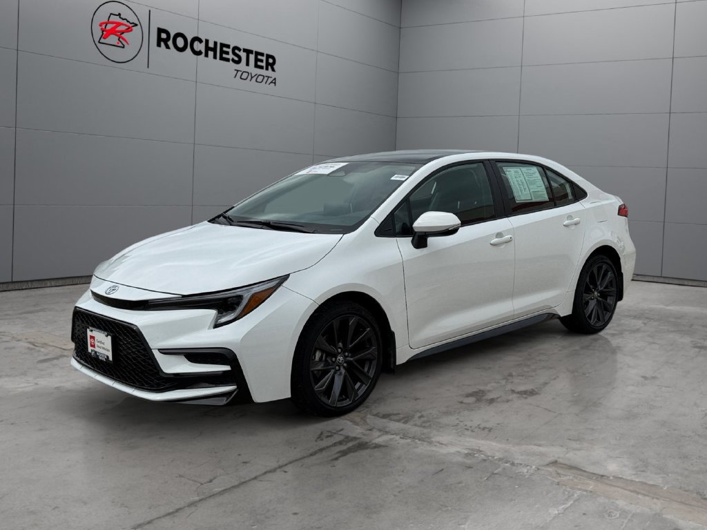 Certified 2026 Toyota Corolla SE w/ SE Package FWD image 7