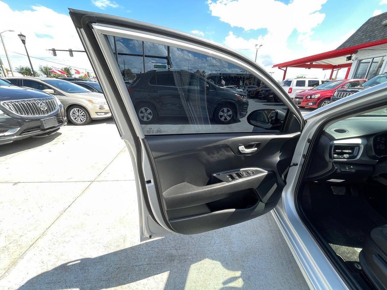 Used 2019 Kia Rio S FWD image 13
