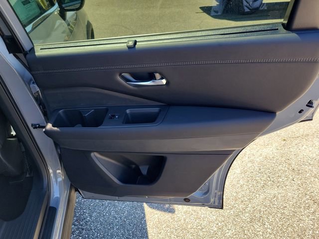 New 2026 Nissan Pathfinder Platinum w/ Cargo Package image 31