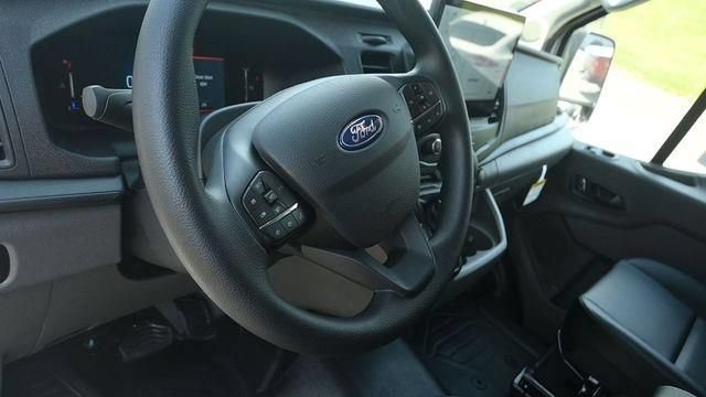 New 2026 Ford Transit 250 148 Medium Roof RWD image 16