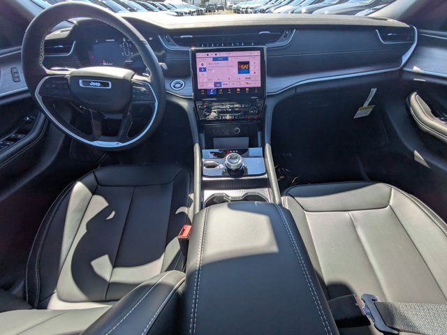 New 2025 Jeep Grand Cherokee L Limited image 13