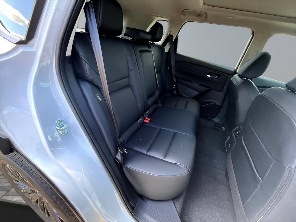New 2026 Nissan Rogue Dark Armor AWD/4WD image 9