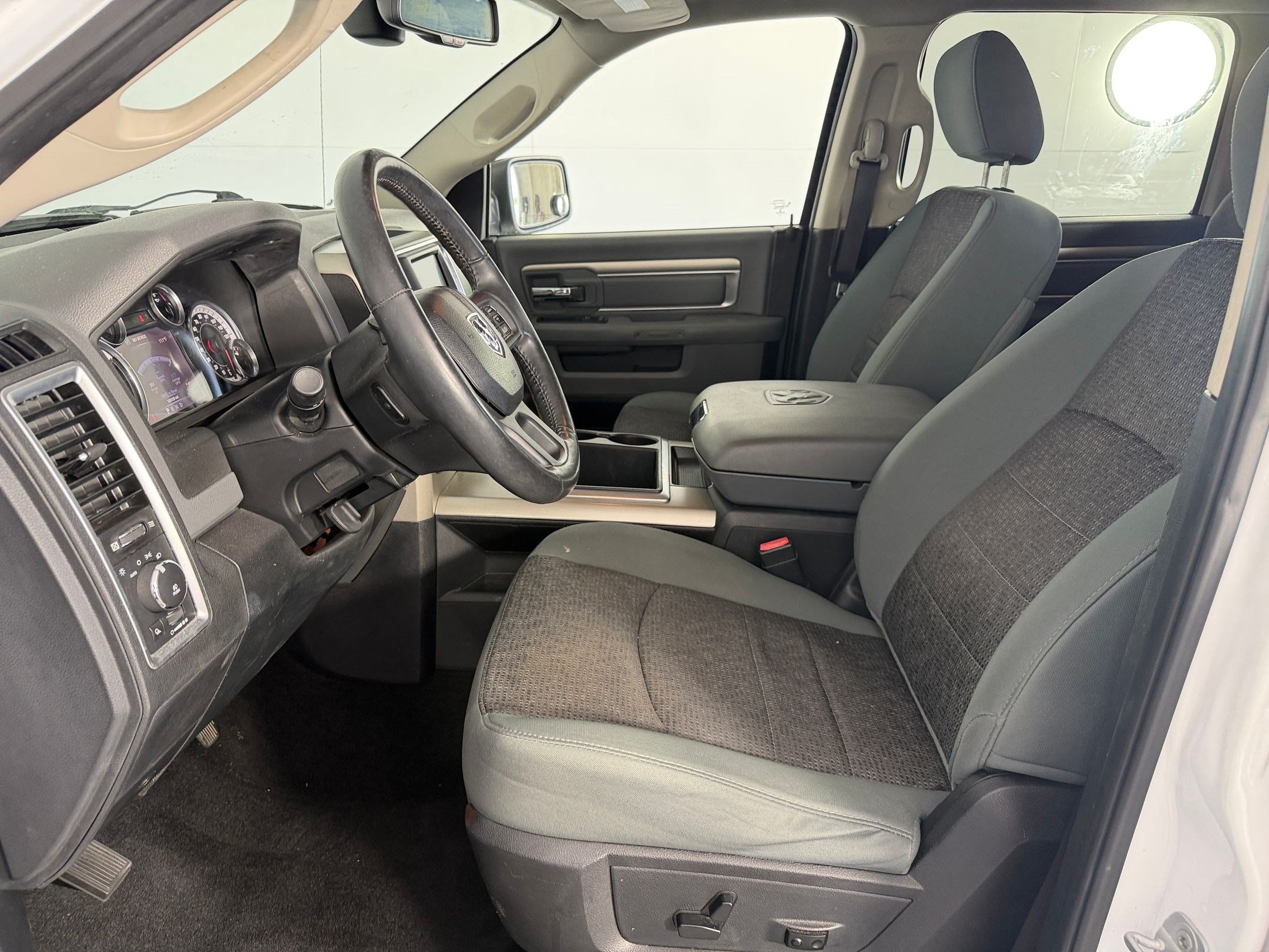 Used 2014 RAM 1500 Lone Star AWD/4WD image 4