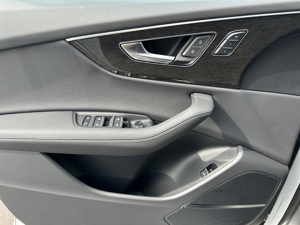New 2026 Audi Q8 Premium Plus AWD/4WD image 25