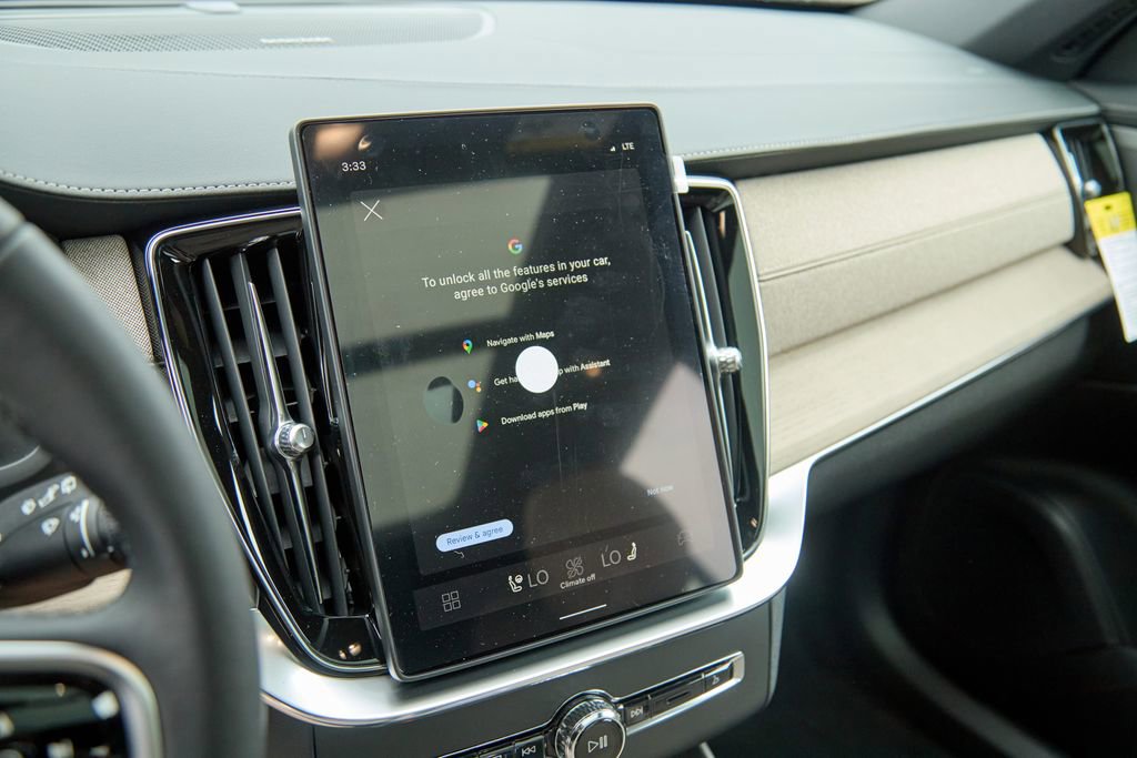 New 2026 Volvo XC90 B6 Ultra w/ Protection Package image 13