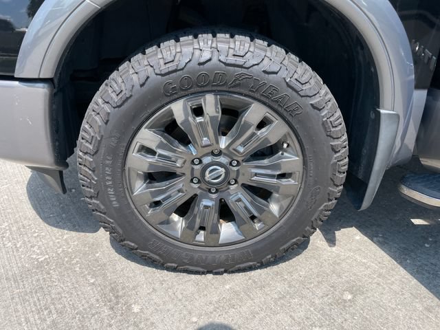 Used 2017 Nissan Titan Platinum Reserve AWD/4WD image 28
