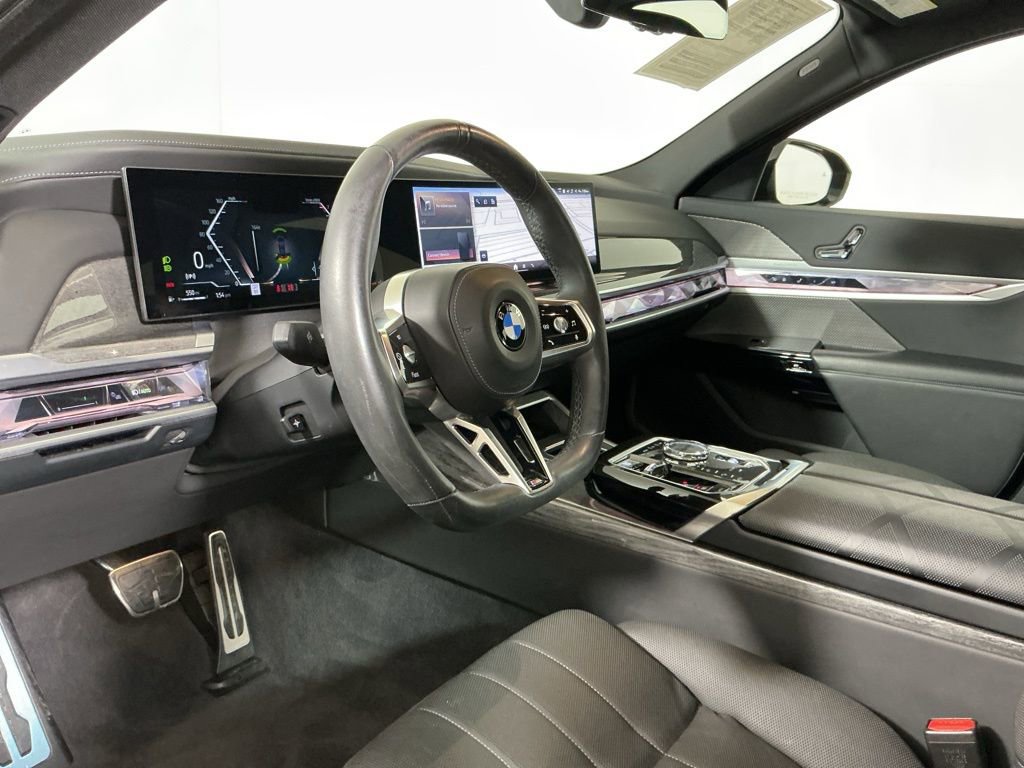 Certified 2023 BMW 740i image 21
